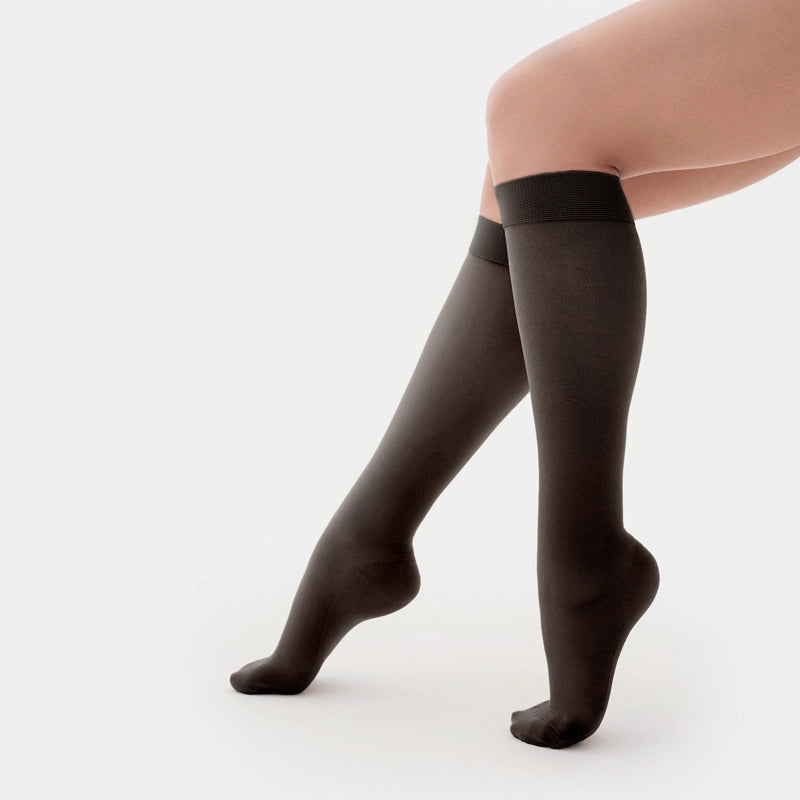 Bauerfeind - VenoTrain discrétion - Knee High - 20-30mmHg - Compression Stockings